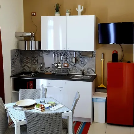 Sunset B&b/apartments Bed & Breakfast 3*