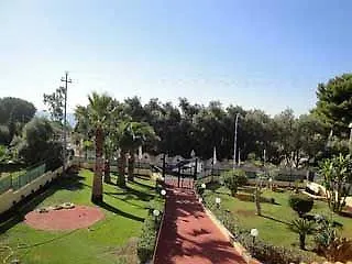 Sunset B&b/apartments Alojamento de Acomodação e Pequeno-almoço 4*