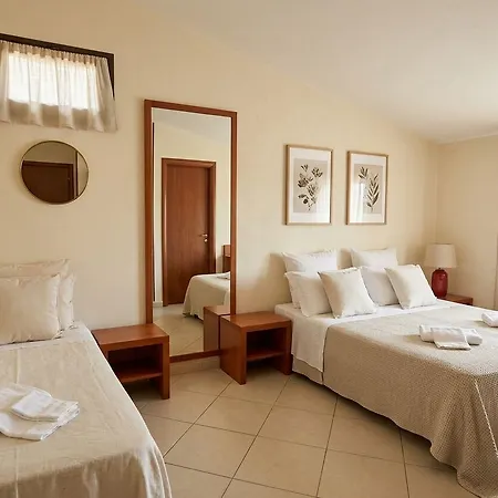 Sunset B&b/apartments Couette-café Fontane Bianche