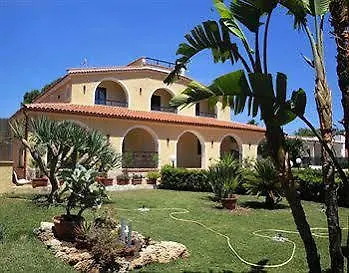 Sunset B&b/apartments 4*